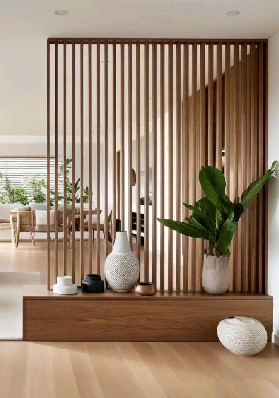 Ahşap Paravan Modelleri ile Modern İç Mekân Tasarımı – Doğal, Şık ve Fonksiyonel Bir Ayırıcı